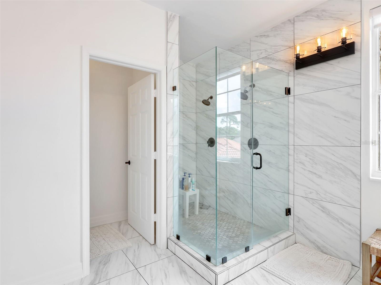 SATURNIA LAKES 1 - Residential