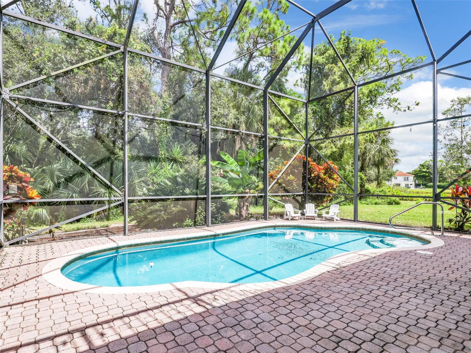 SATURNIA LAKES 1 - Residential