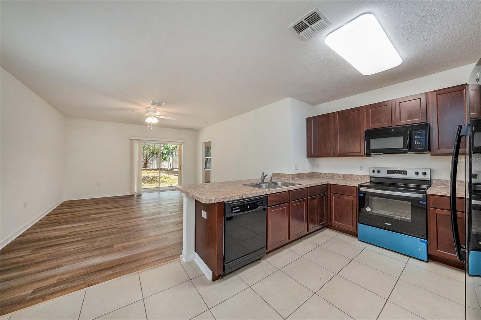 HAWKS LANDING - Residential