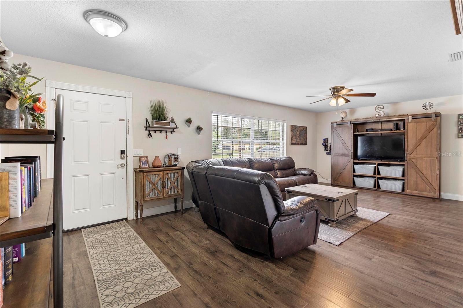 732 MOCKINGBIRD LANE