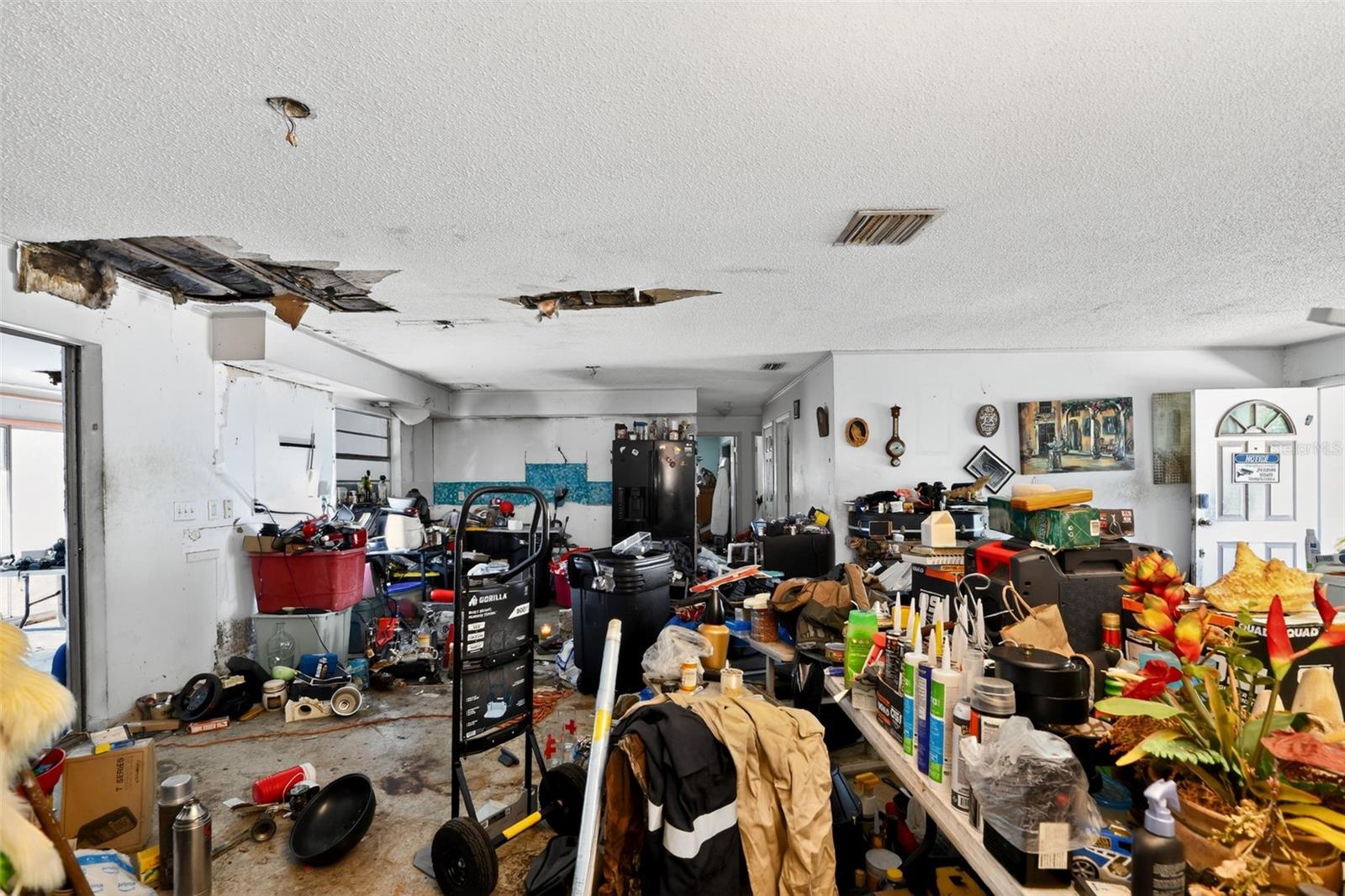 HOURGLASS LAKE SUB - Residential