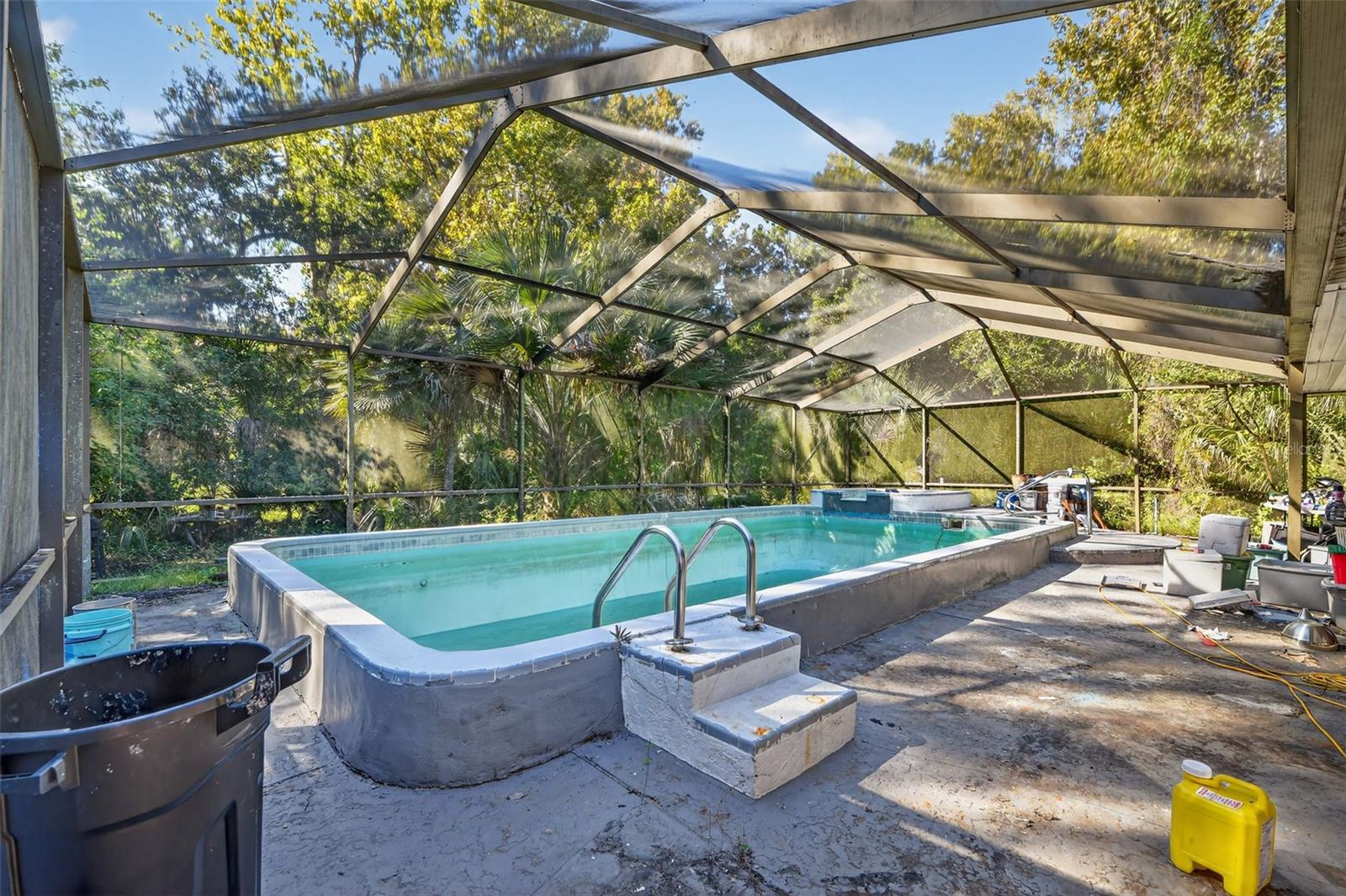 HOURGLASS LAKE SUB - Residential