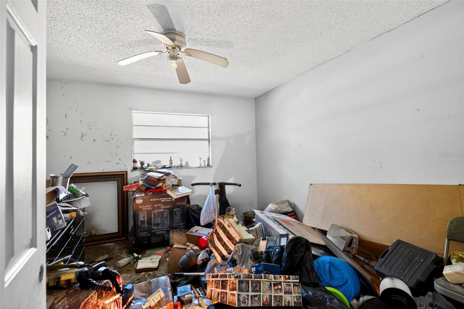 HOURGLASS LAKE SUB - Residential