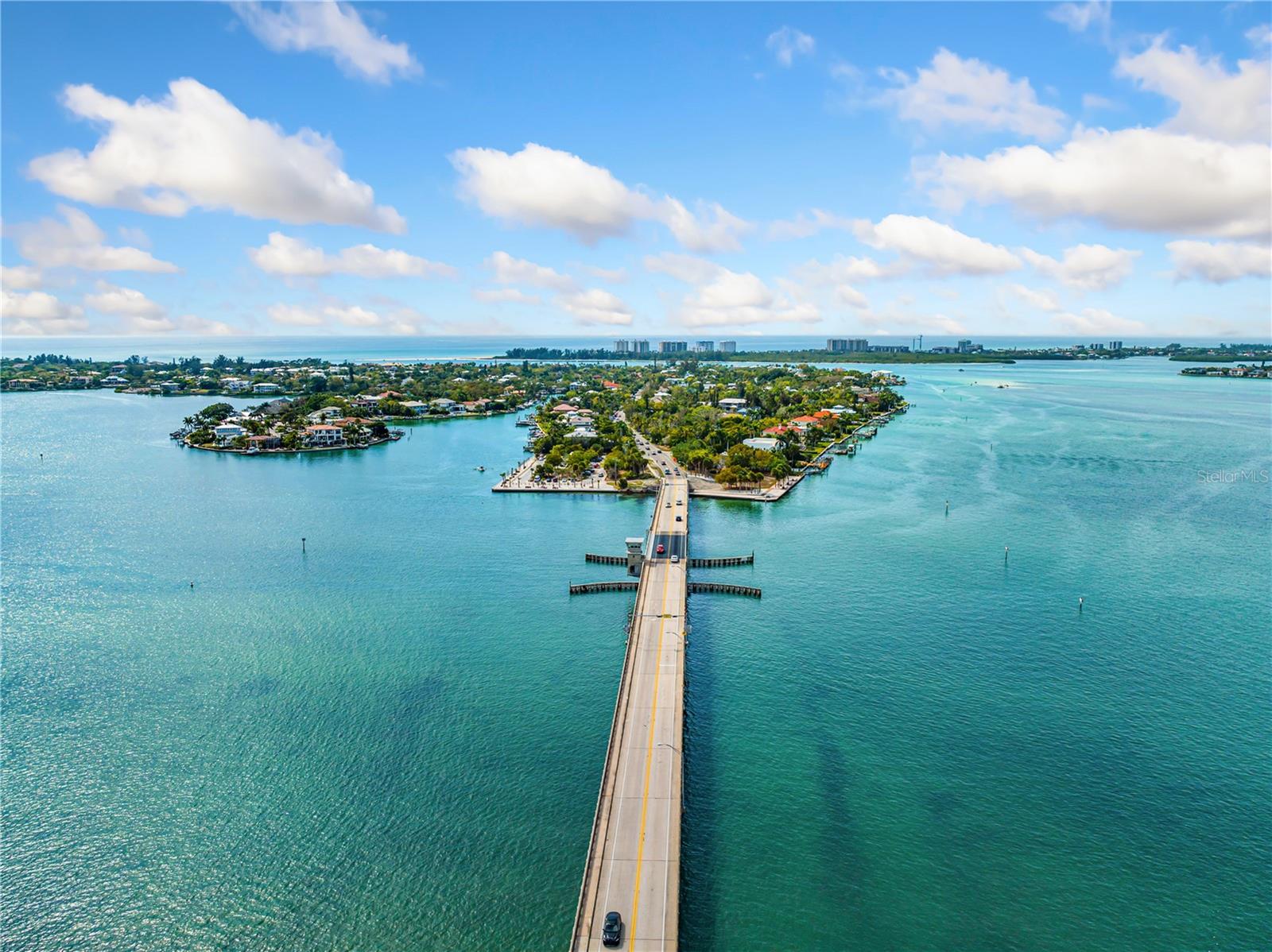 BAY ISLAND - Residential