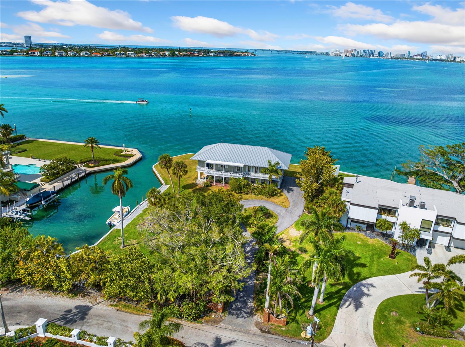 BAY ISLAND - Residential