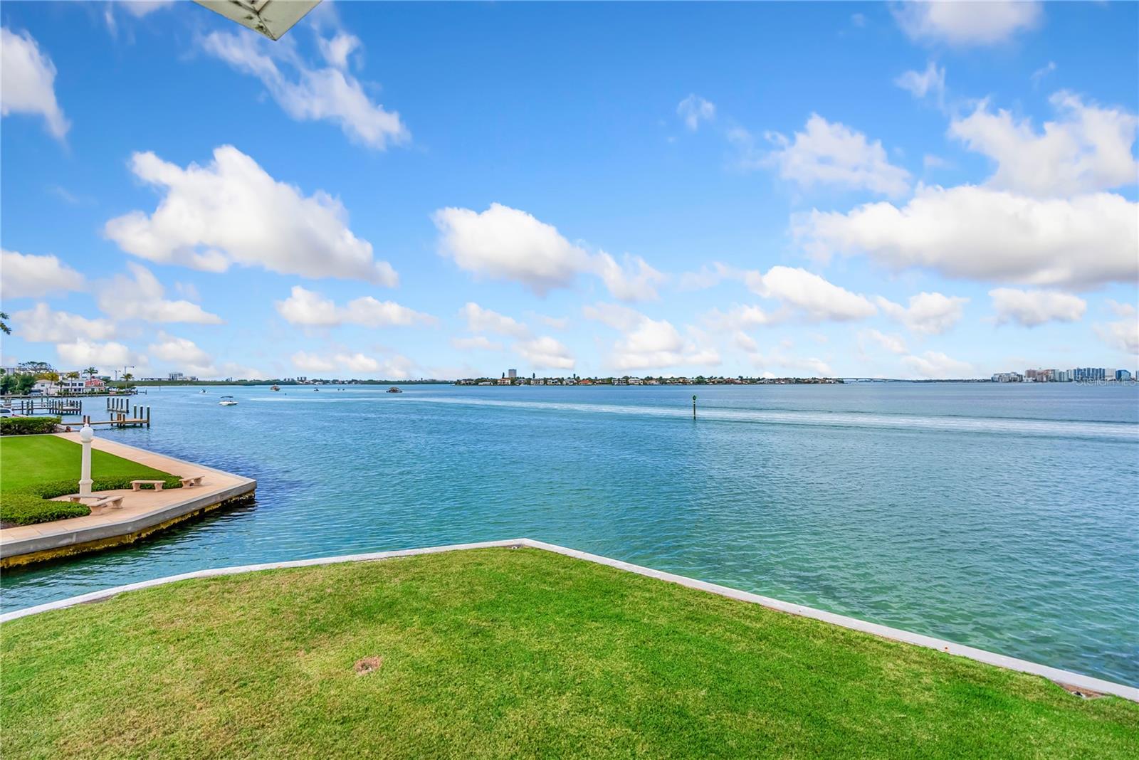 BAY ISLAND - Residential