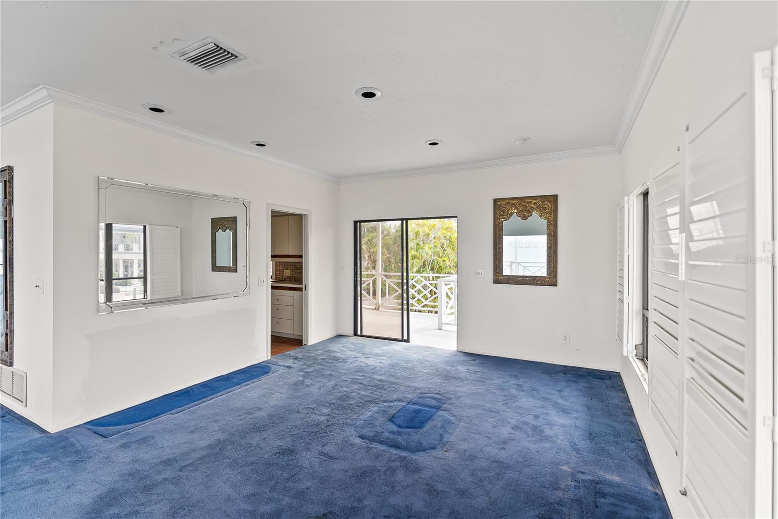 BAY ISLAND - Residential