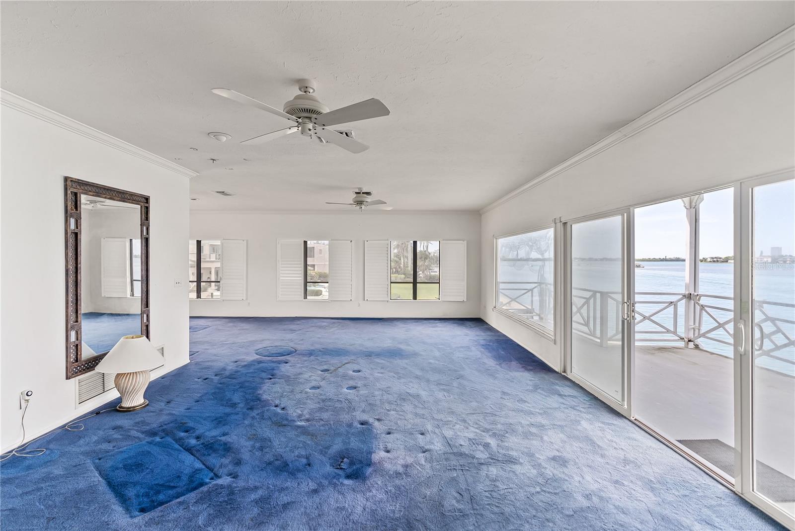 BAY ISLAND - Residential