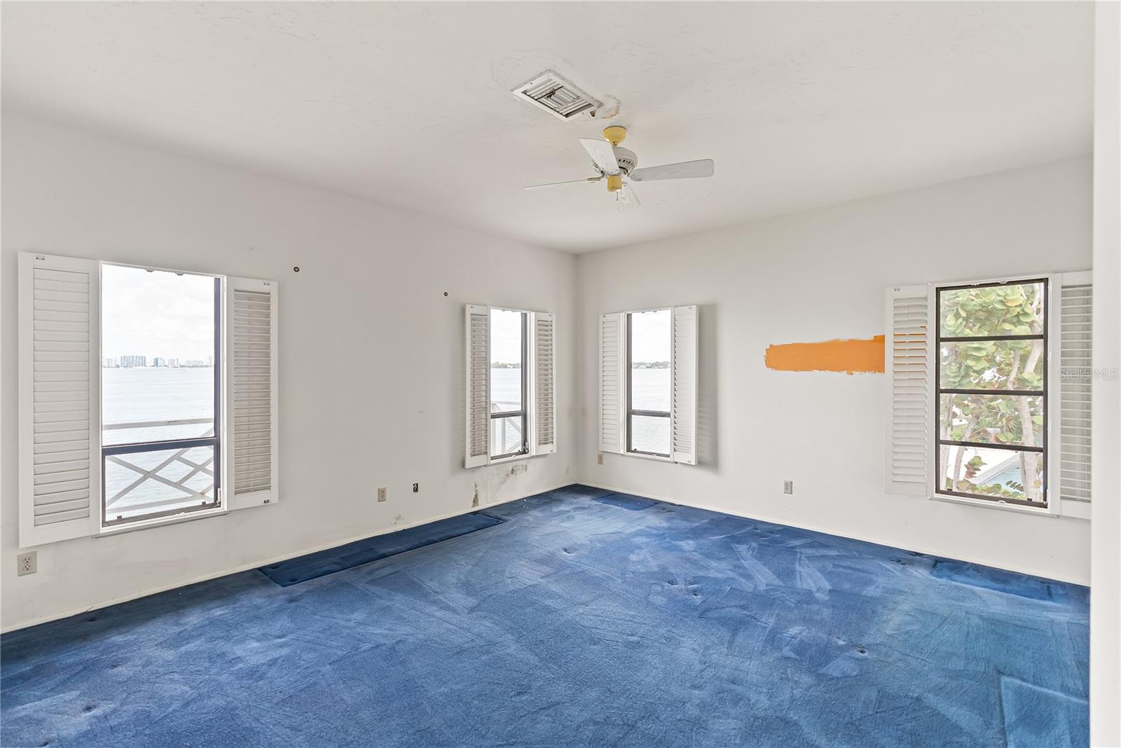 BAY ISLAND - Residential