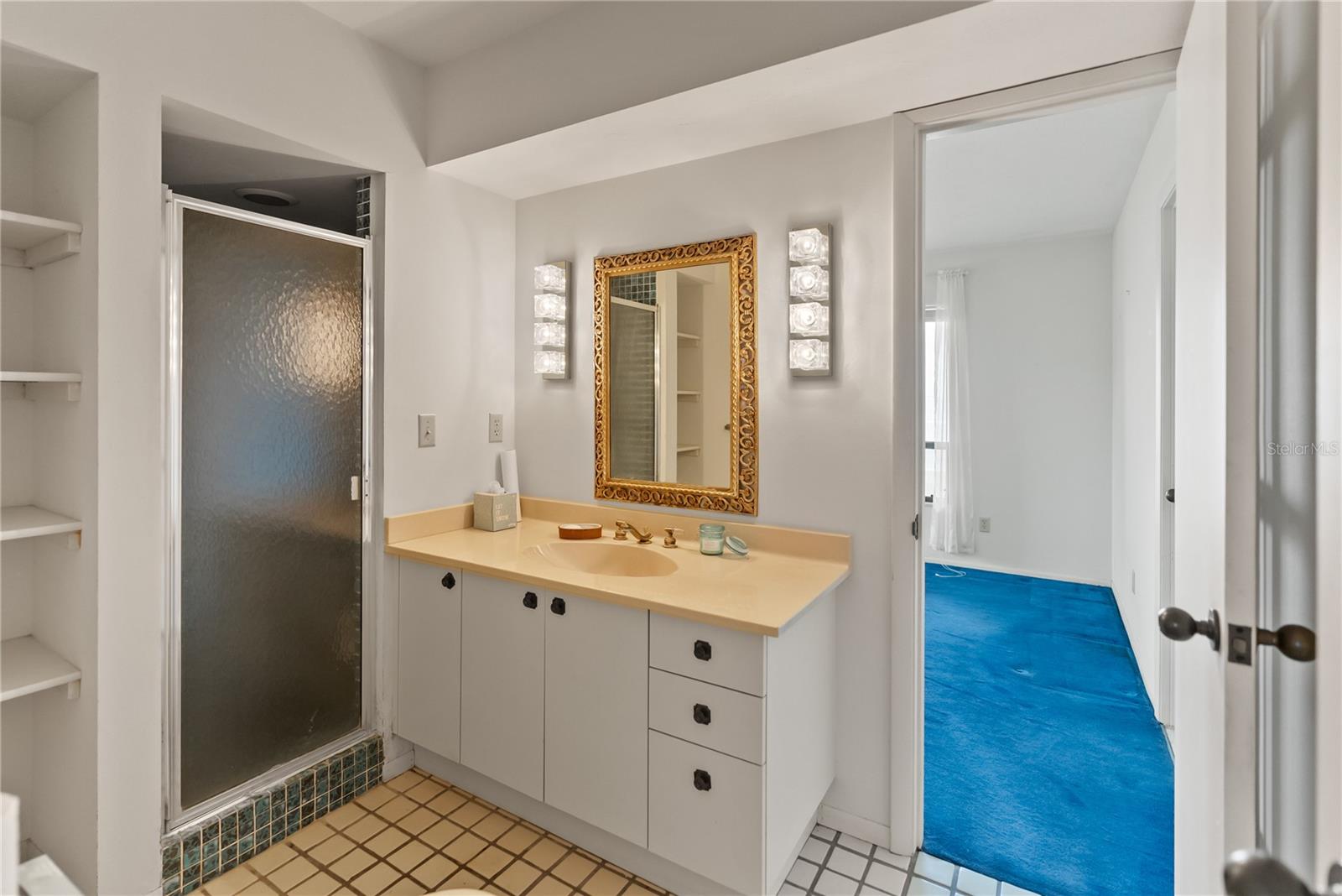 BAY ISLAND - Residential