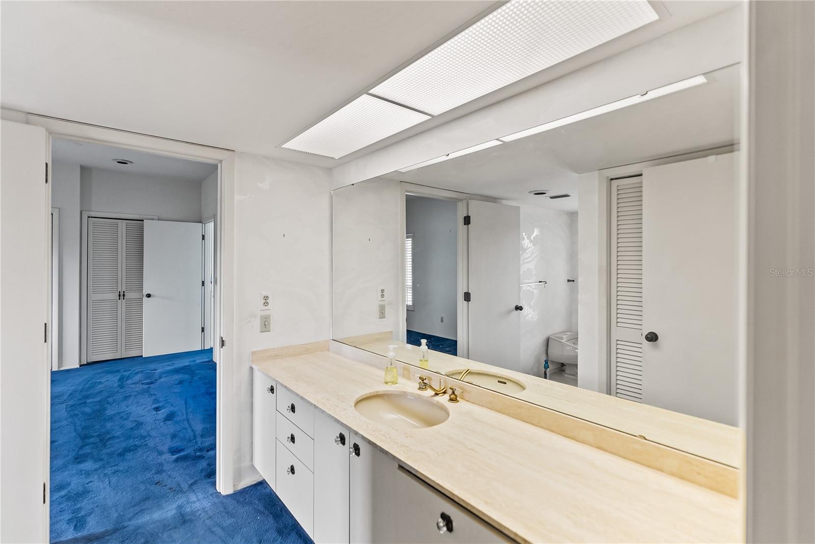 BAY ISLAND - Residential