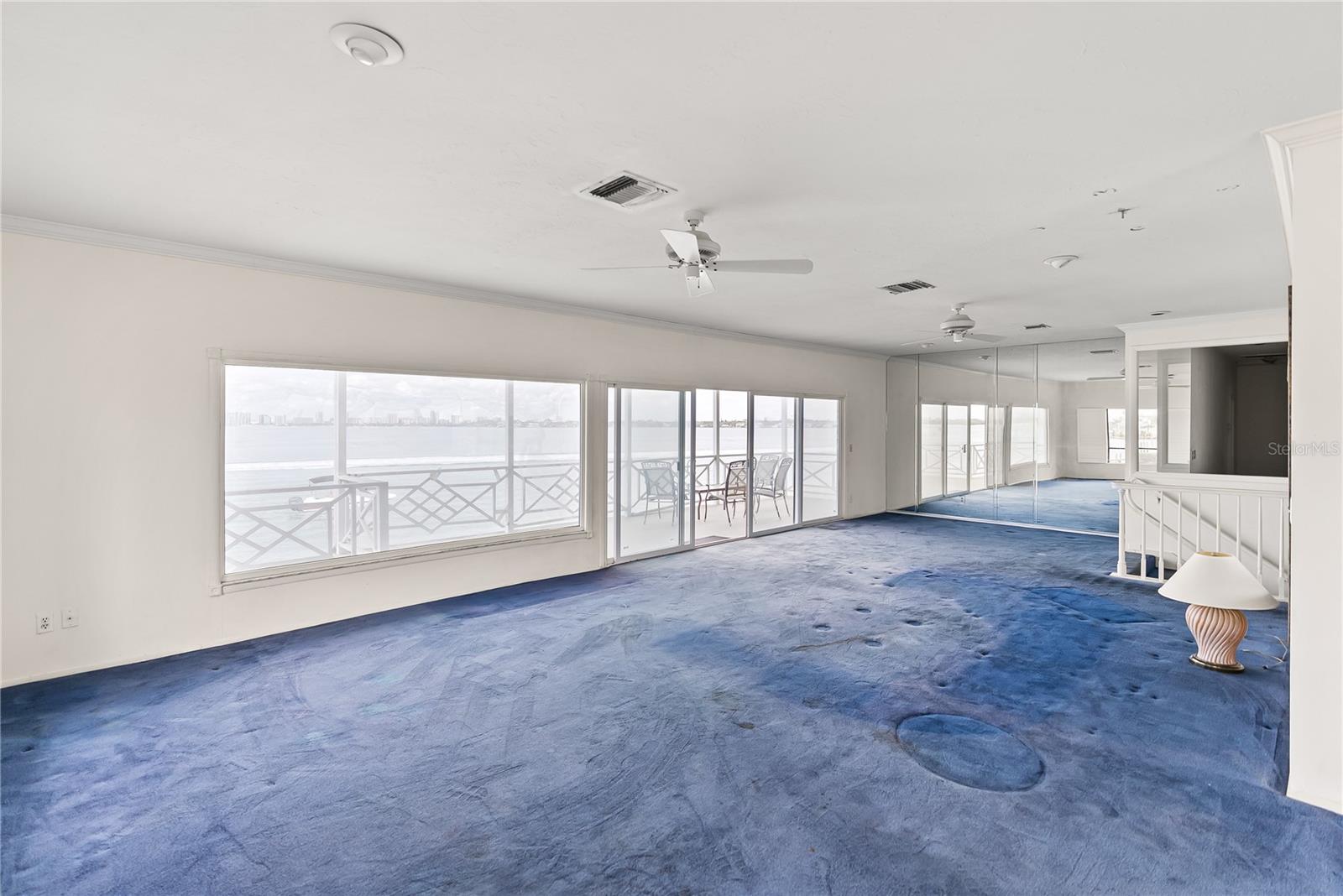 BAY ISLAND - Residential