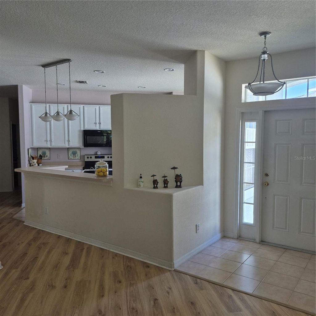 Photo of 10717 Ashford Oaks Drive, Tampa, FL 33625 (MLS # TB8435219)