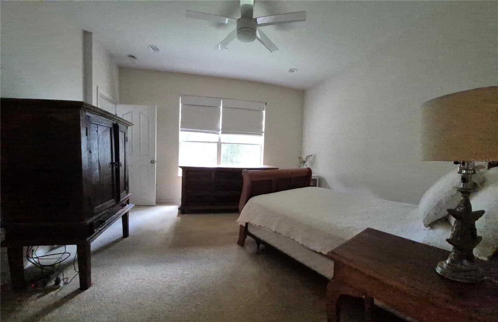 WESTMONT OAKS - Residential