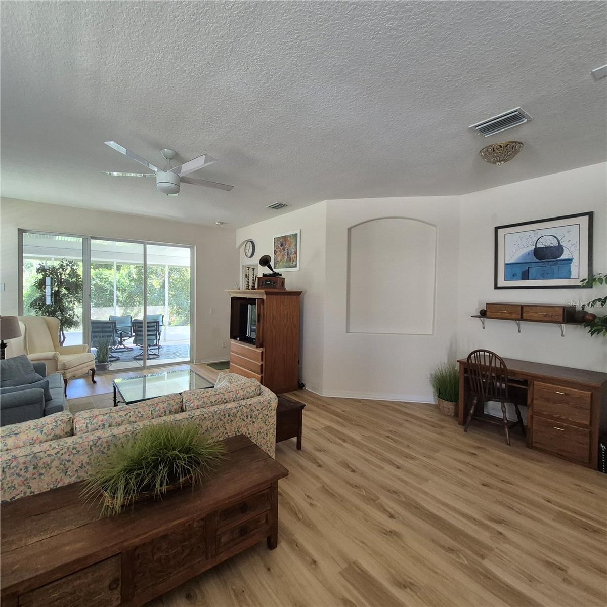 WESTMONT OAKS - Residential