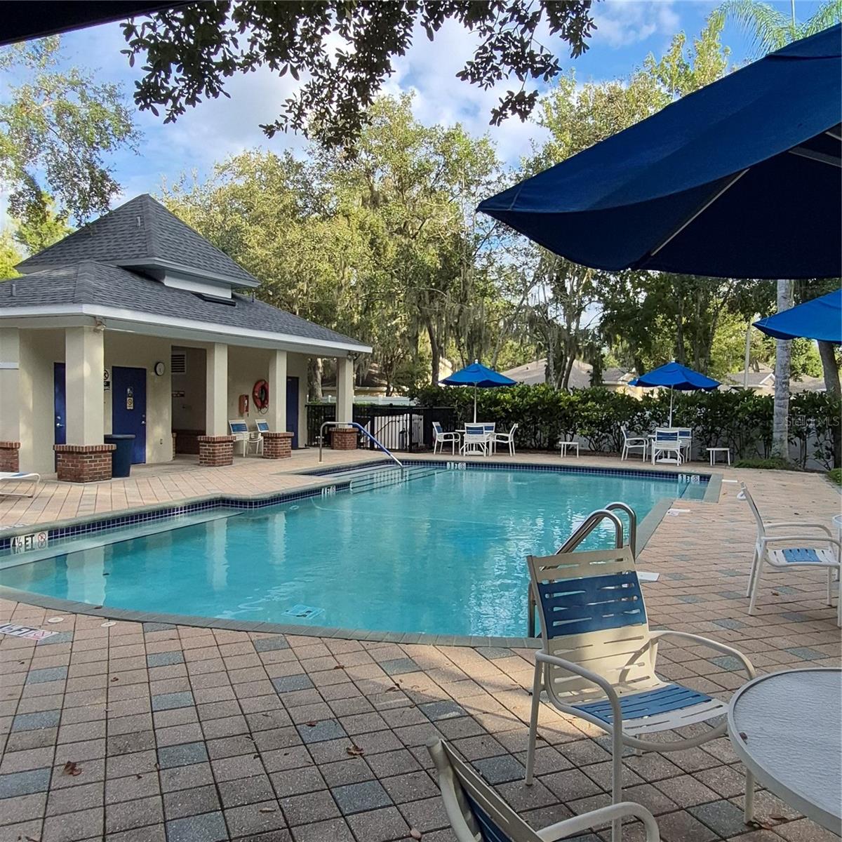 WESTMONT OAKS - Residential