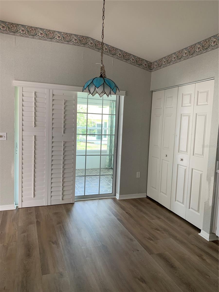 OAK RUN LAUREL OAKS - Residential