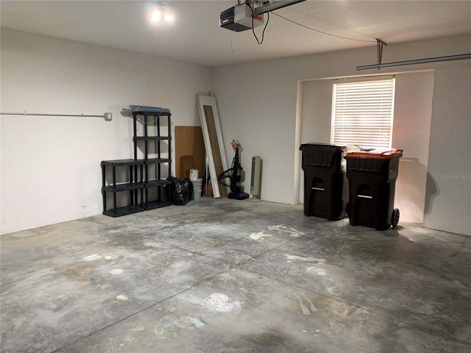 OAK RUN LAUREL OAKS - Residential