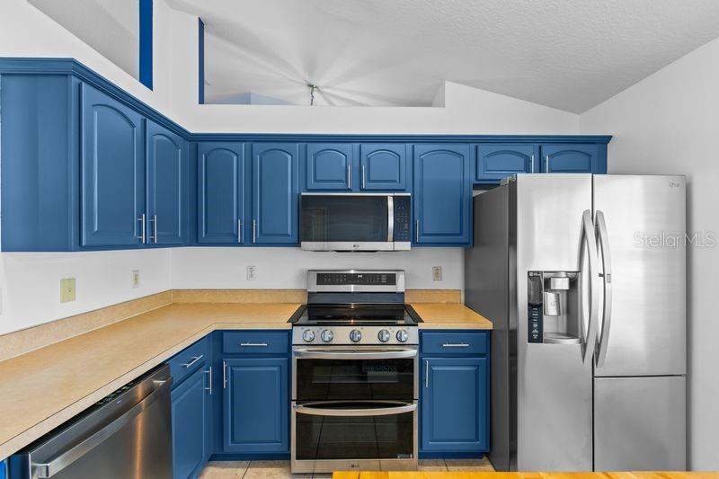 214 COMPASS ROSE DRIVE