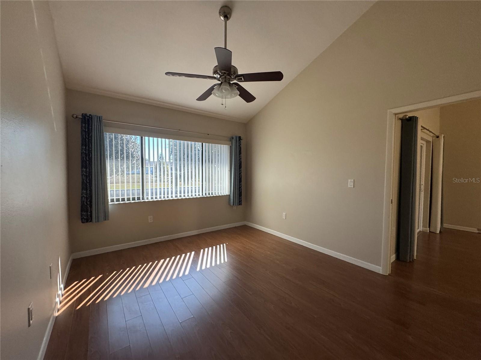 LAKE POINT LANDING - Residential Lease