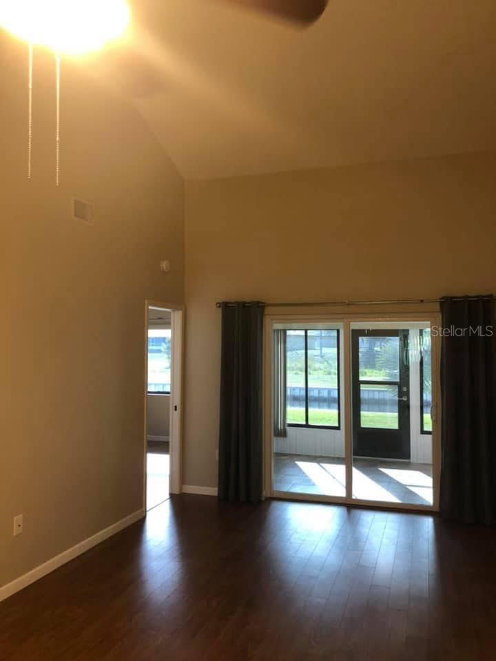 LAKE POINT LANDING - Residential Lease