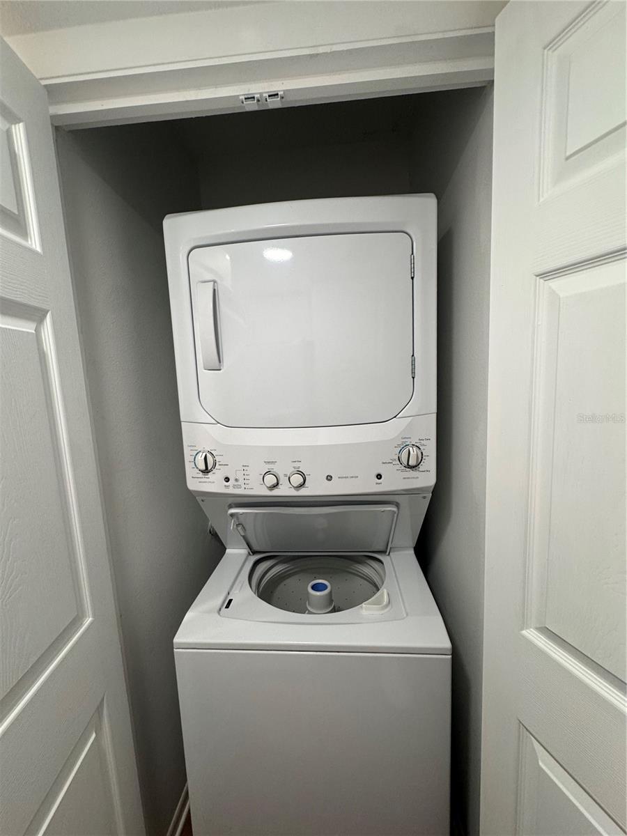 LAKE POINT LANDING - Residential Lease