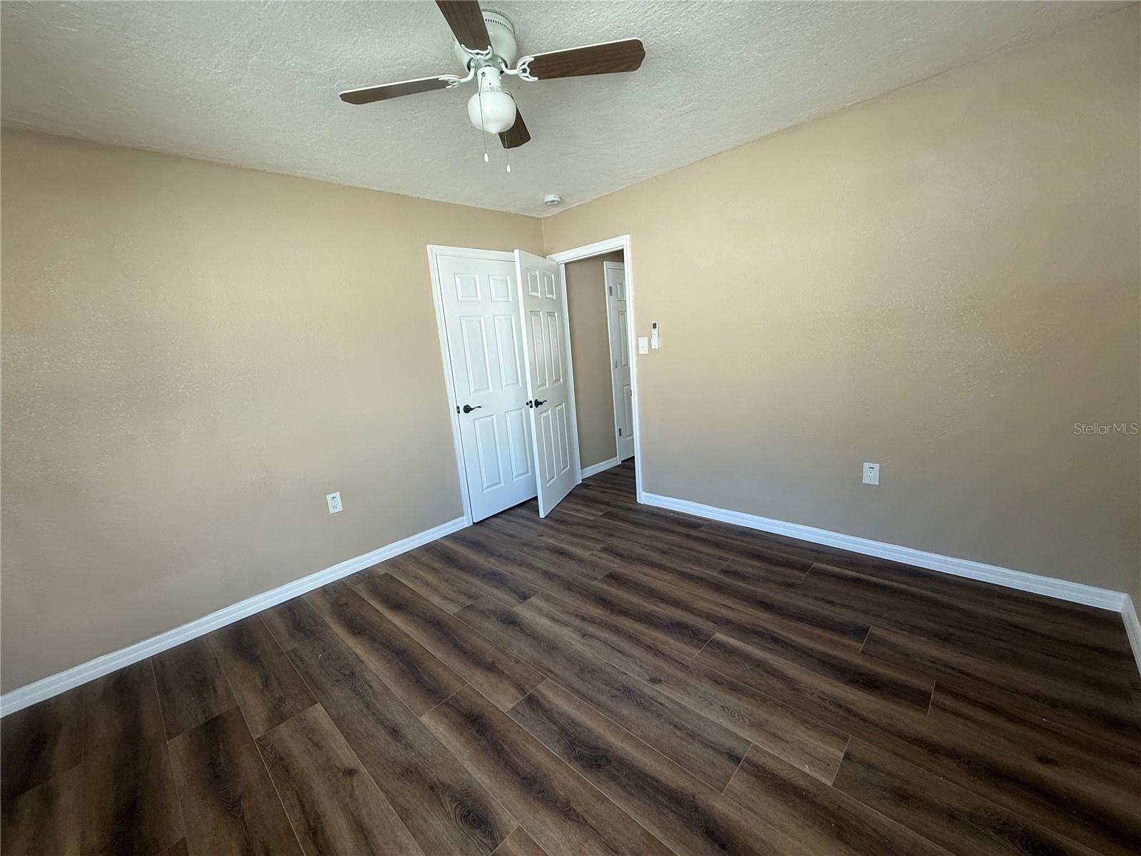 SUNSET BEACH - Residential Income