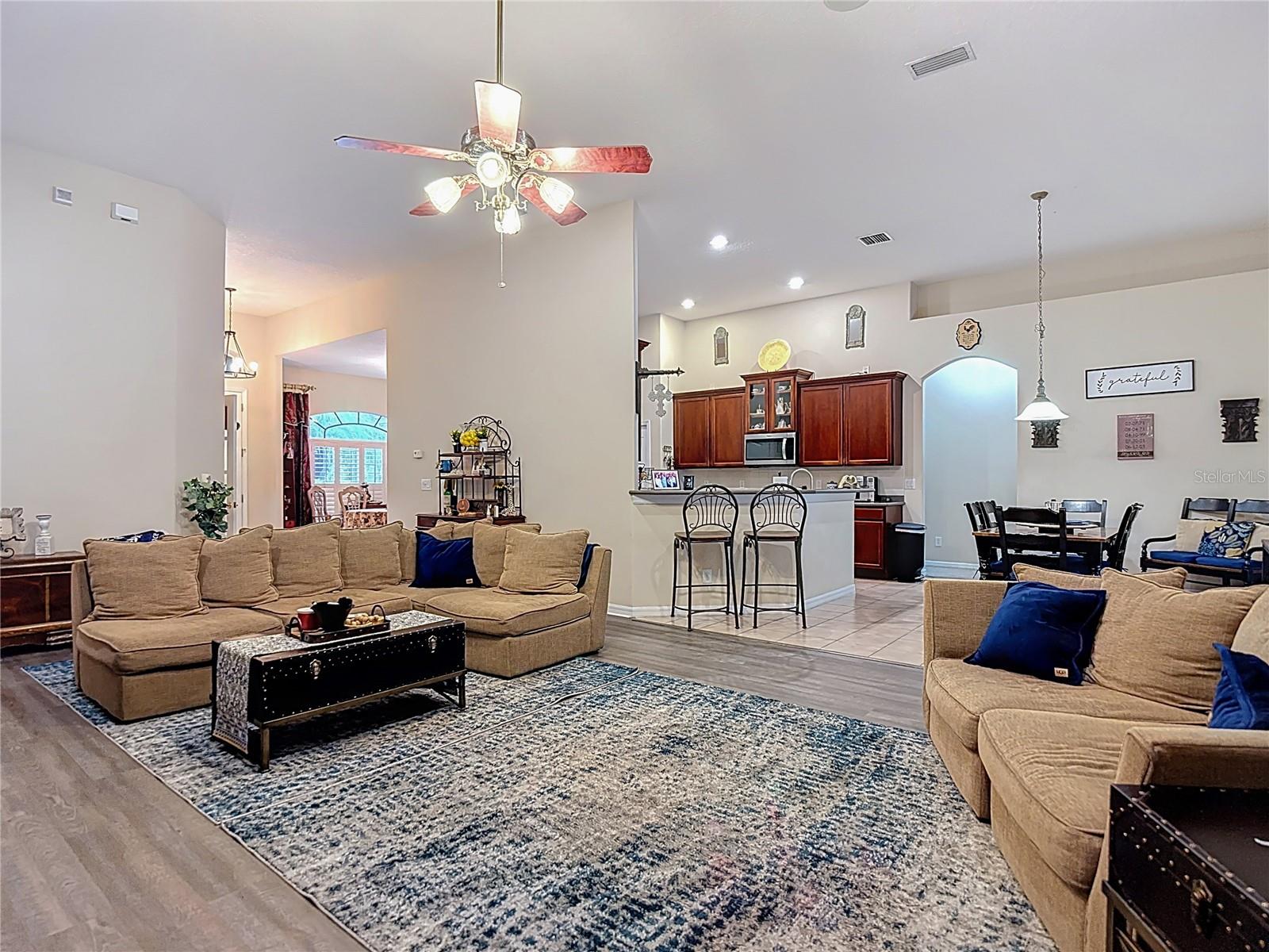 LAKE WEEKS PH 2 & 3 - Residential