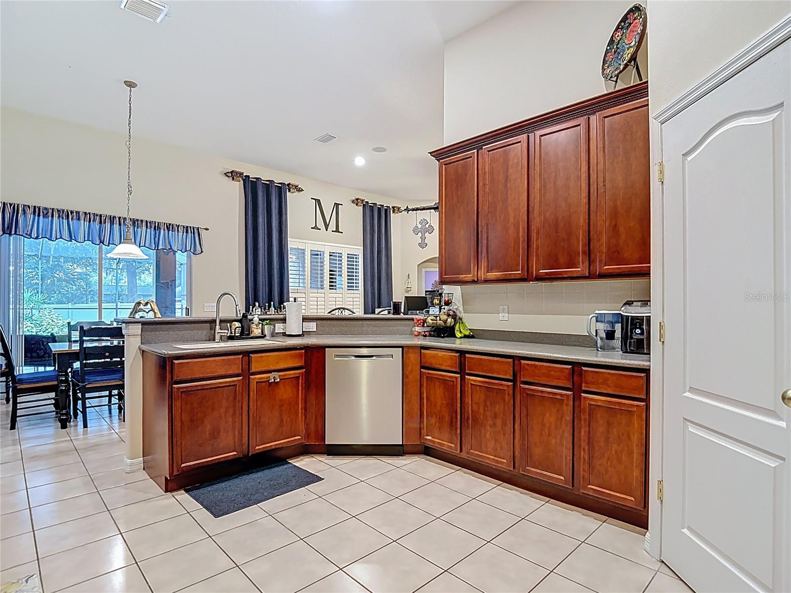 LAKE WEEKS PH 2 & 3 - Residential