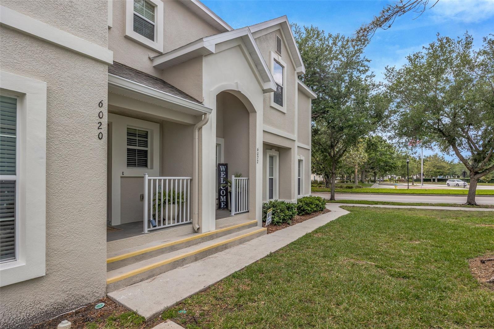 LUXURY CONDO AT FISHHAW - Residential