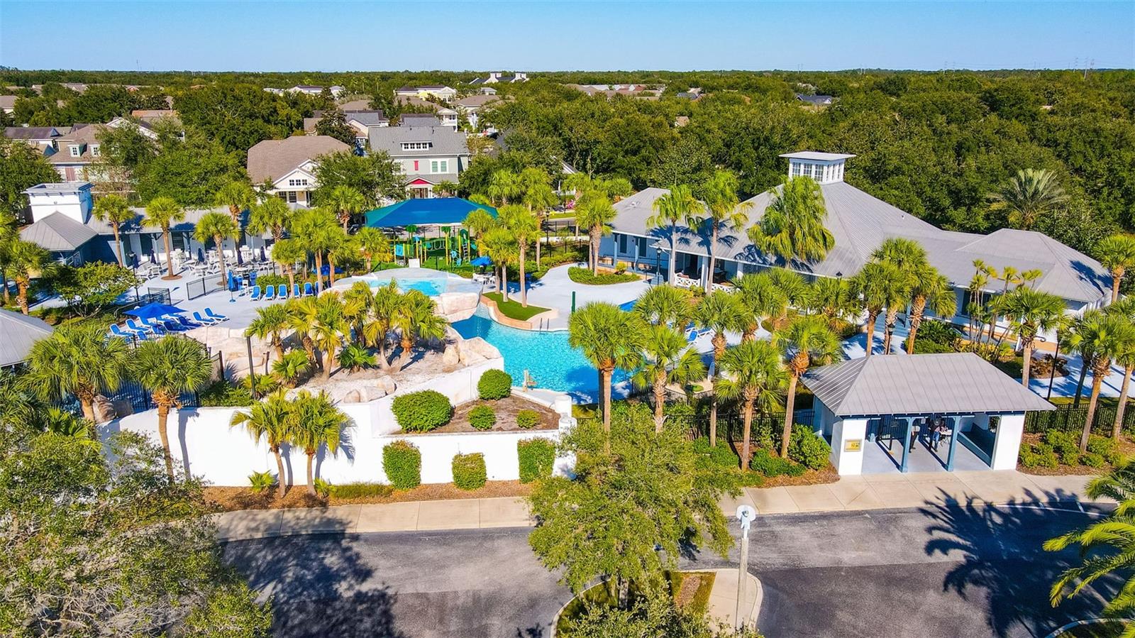 LUXURY CONDO AT FISHHAW - Residential