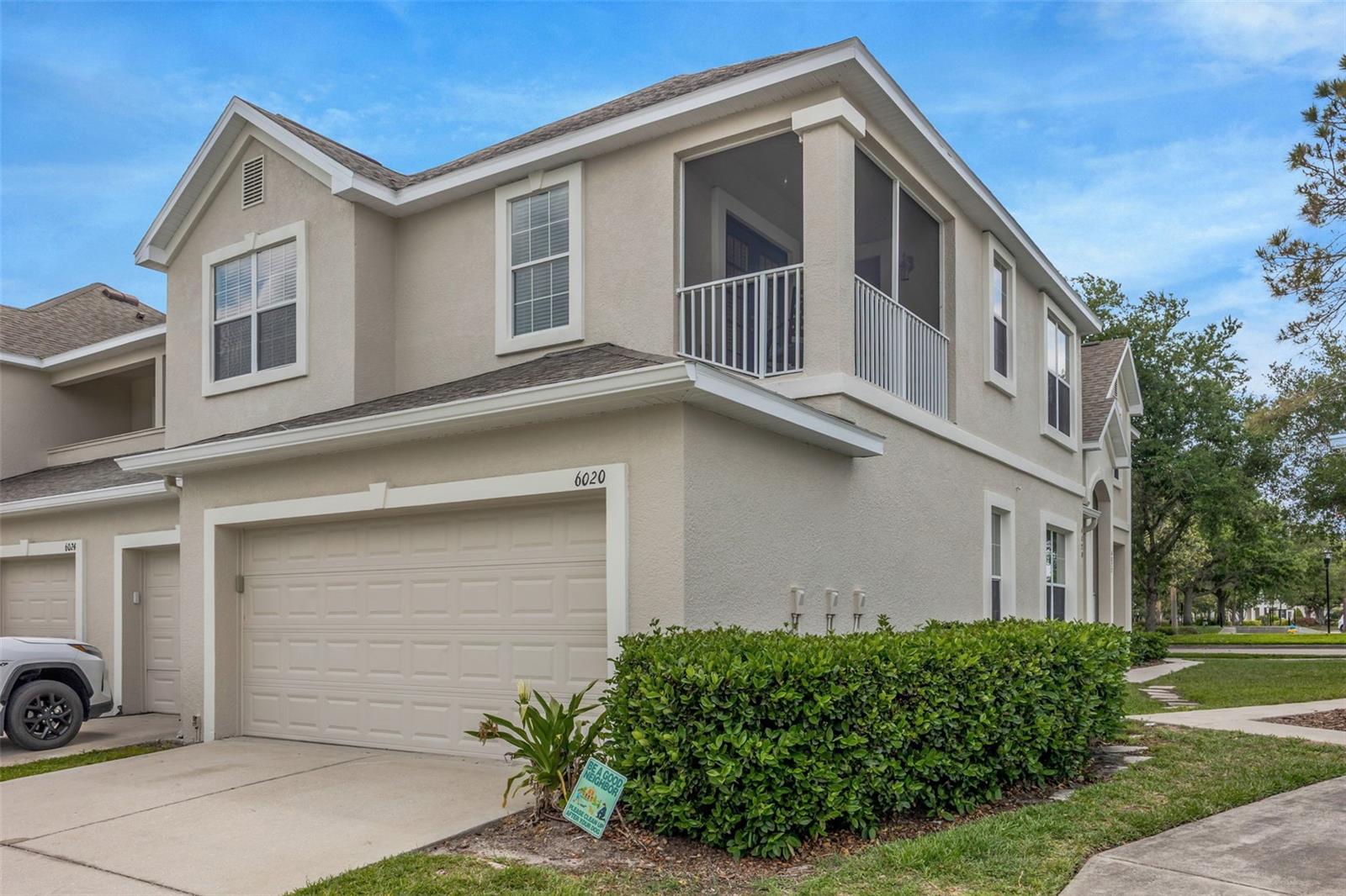 LUXURY CONDO AT FISHHAW - Residential