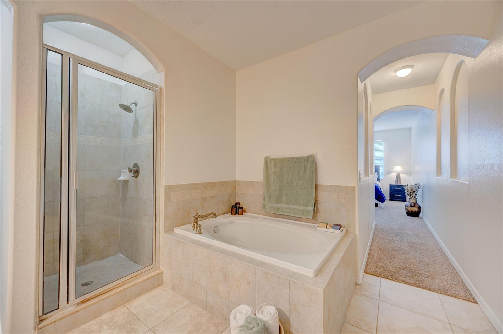 LUXURY CONDO AT FISHHAW - Residential