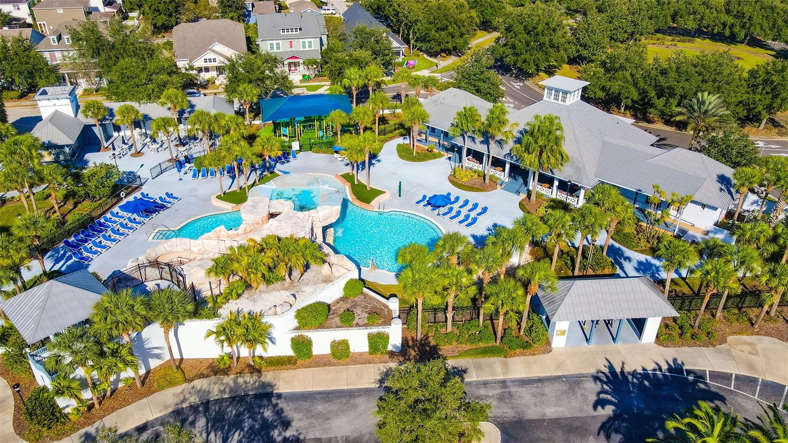 LUXURY CONDO AT FISHHAW - Residential