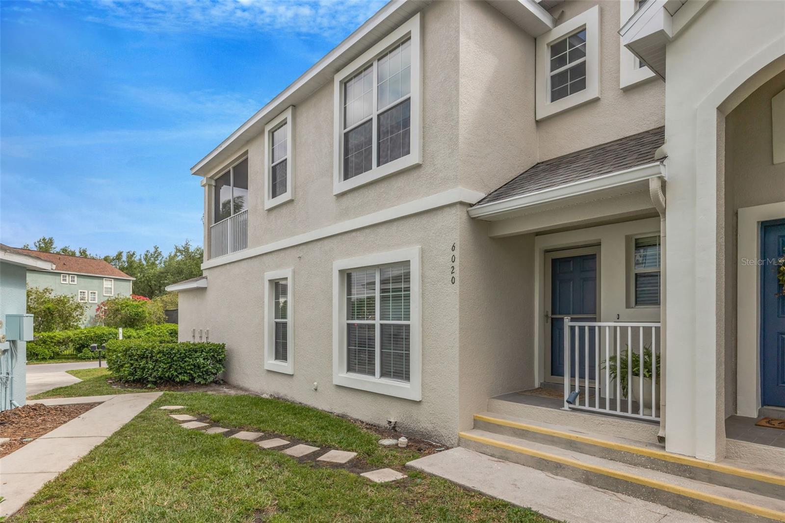 LUXURY CONDO AT FISHHAW - Residential