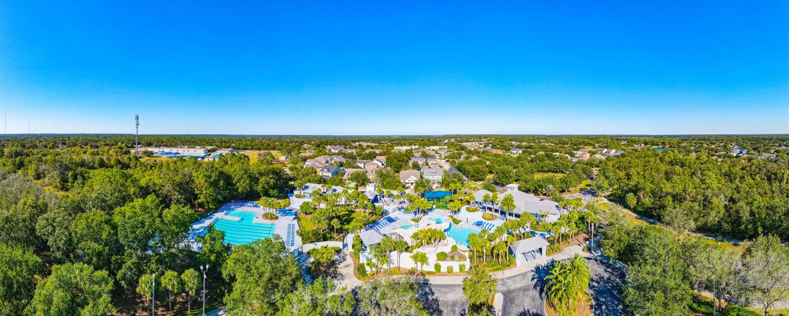 LUXURY CONDO AT FISHHAW - Residential