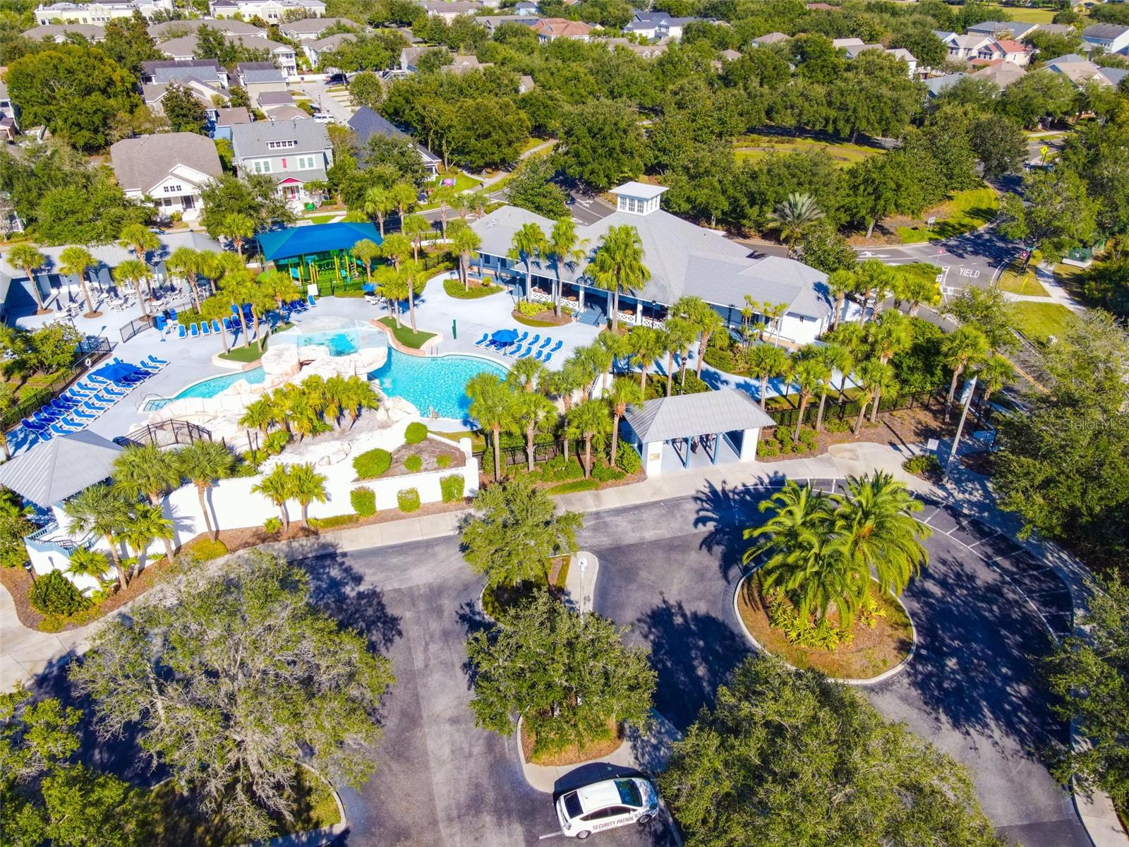 LUXURY CONDO AT FISHHAW - Residential