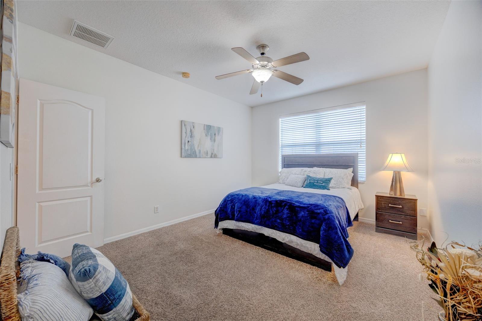 LUXURY CONDO AT FISHHAW - Residential