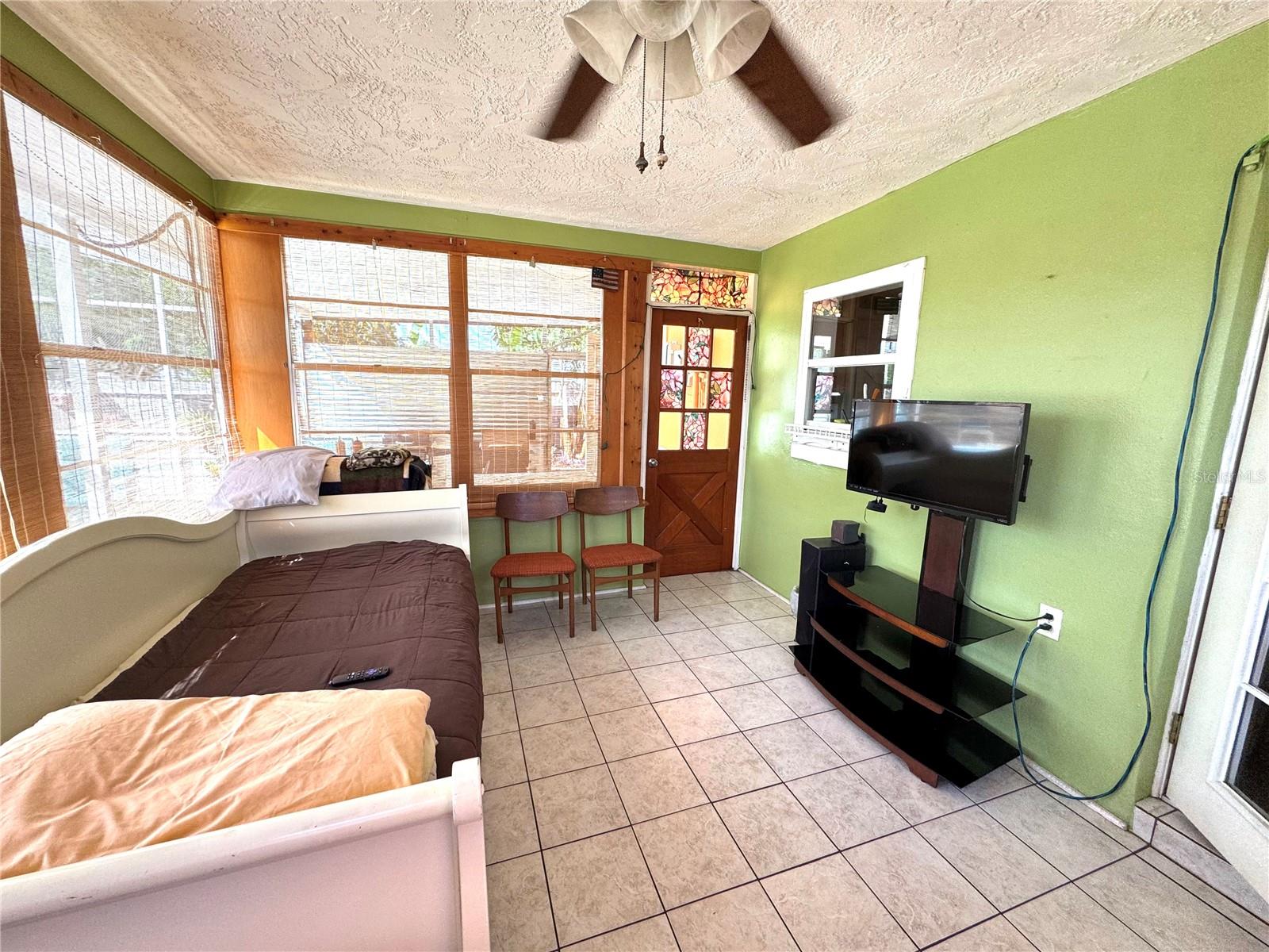 BEVERLY HILLS - Residential