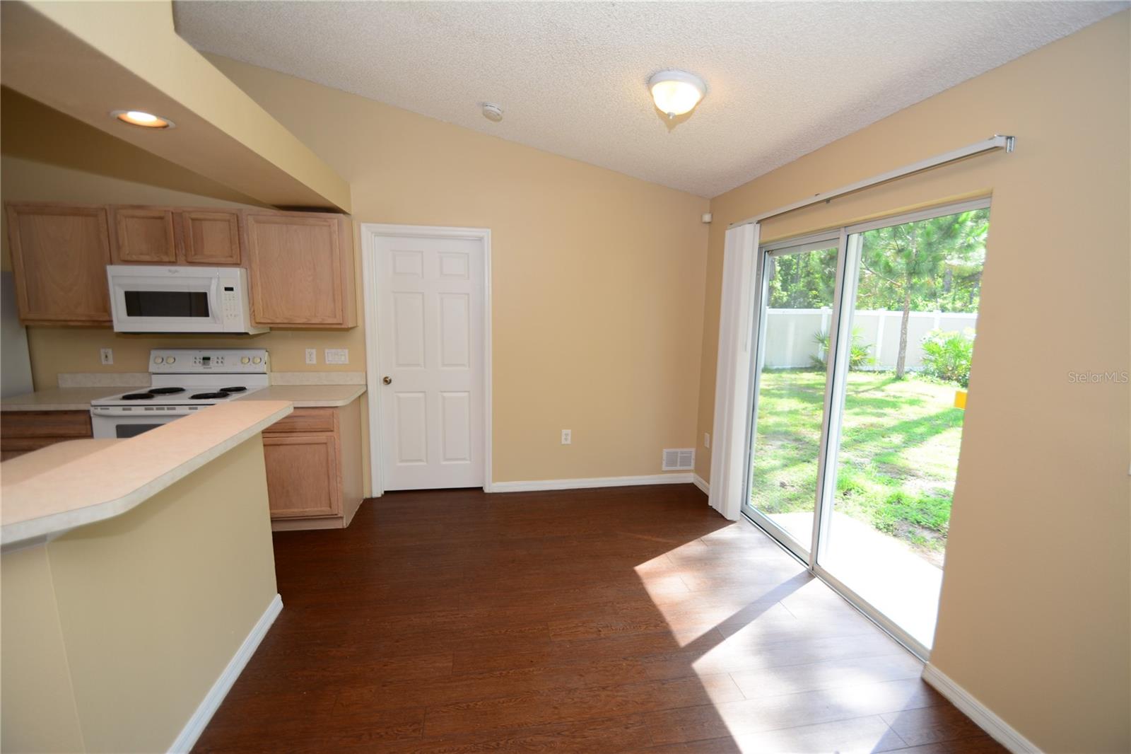 LEHIGH WOODS - Residential Lease