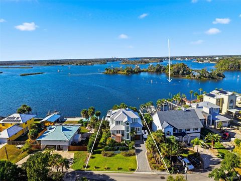 1242 N CIRCLE DRIVE CRYSTAL RIVER FL 34429