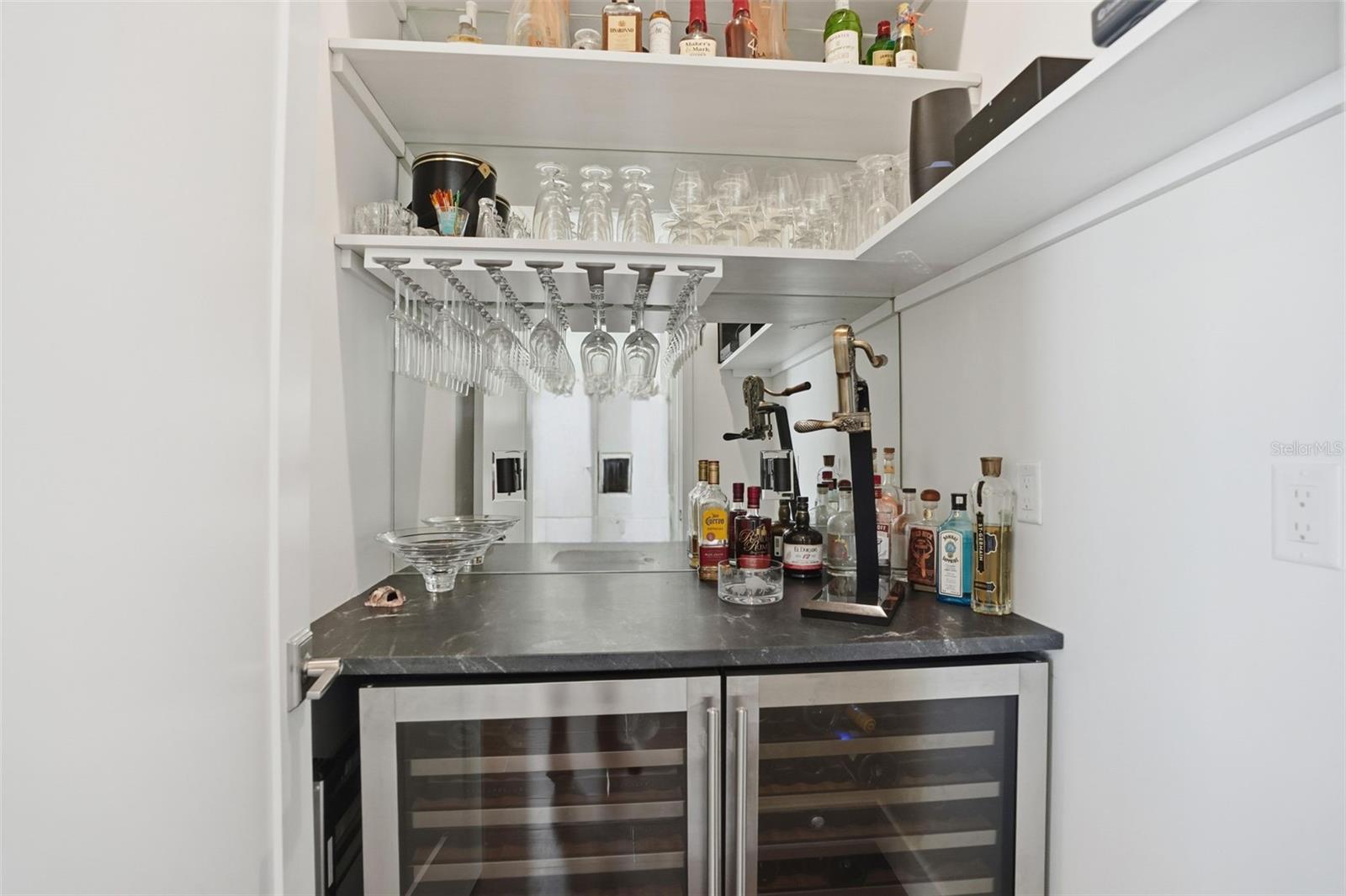 JENKINS ESTATES (REPLAT SUNSET SHORES) - Residential