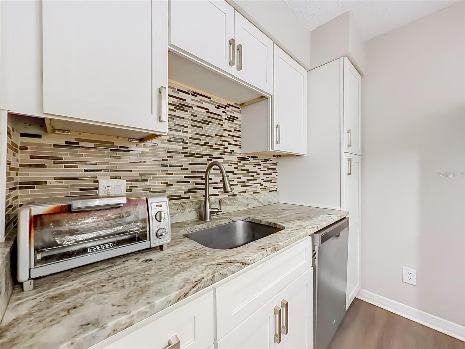 305 WYMORE ROAD 205