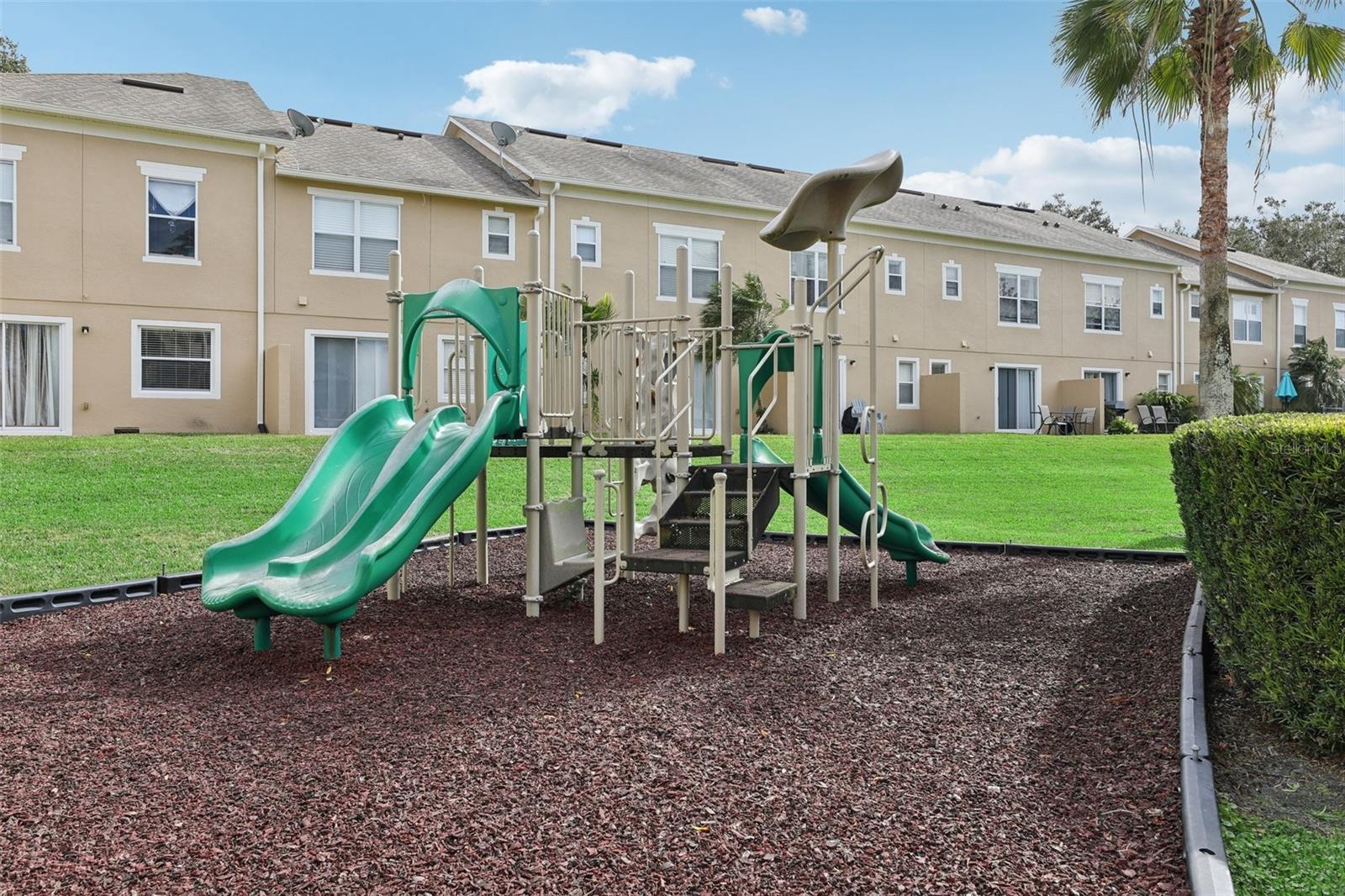 CORNICHE TWNHMS A REP - Residential