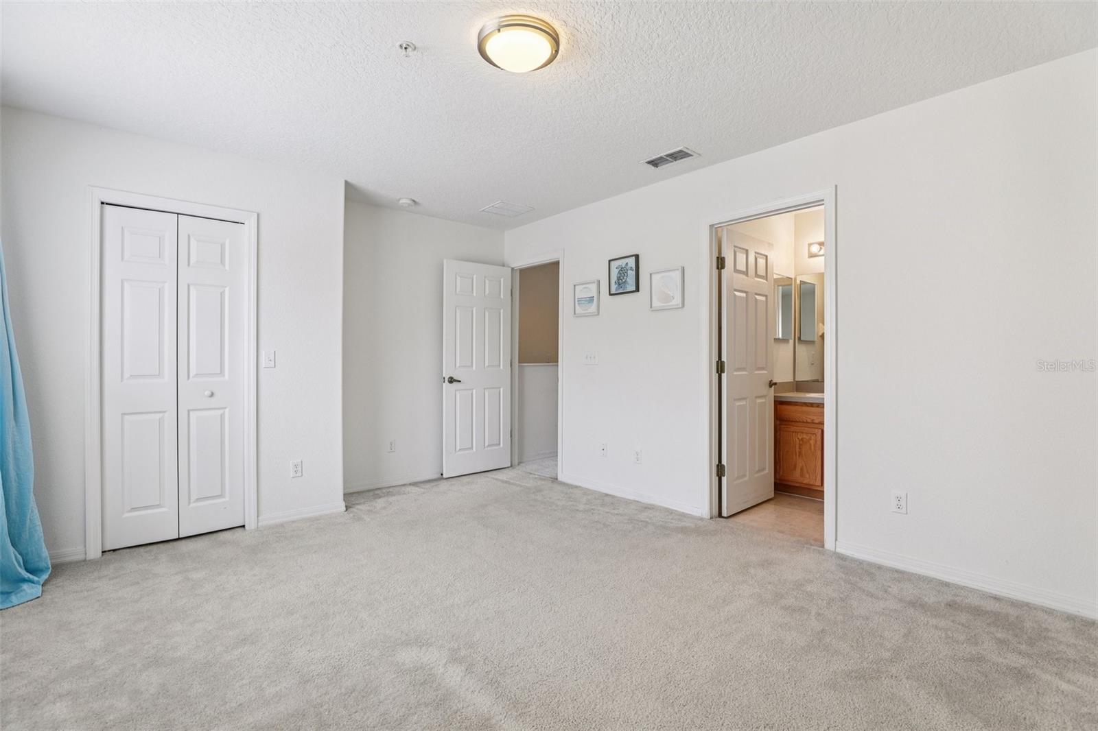 CORNICHE TWNHMS A REP - Residential