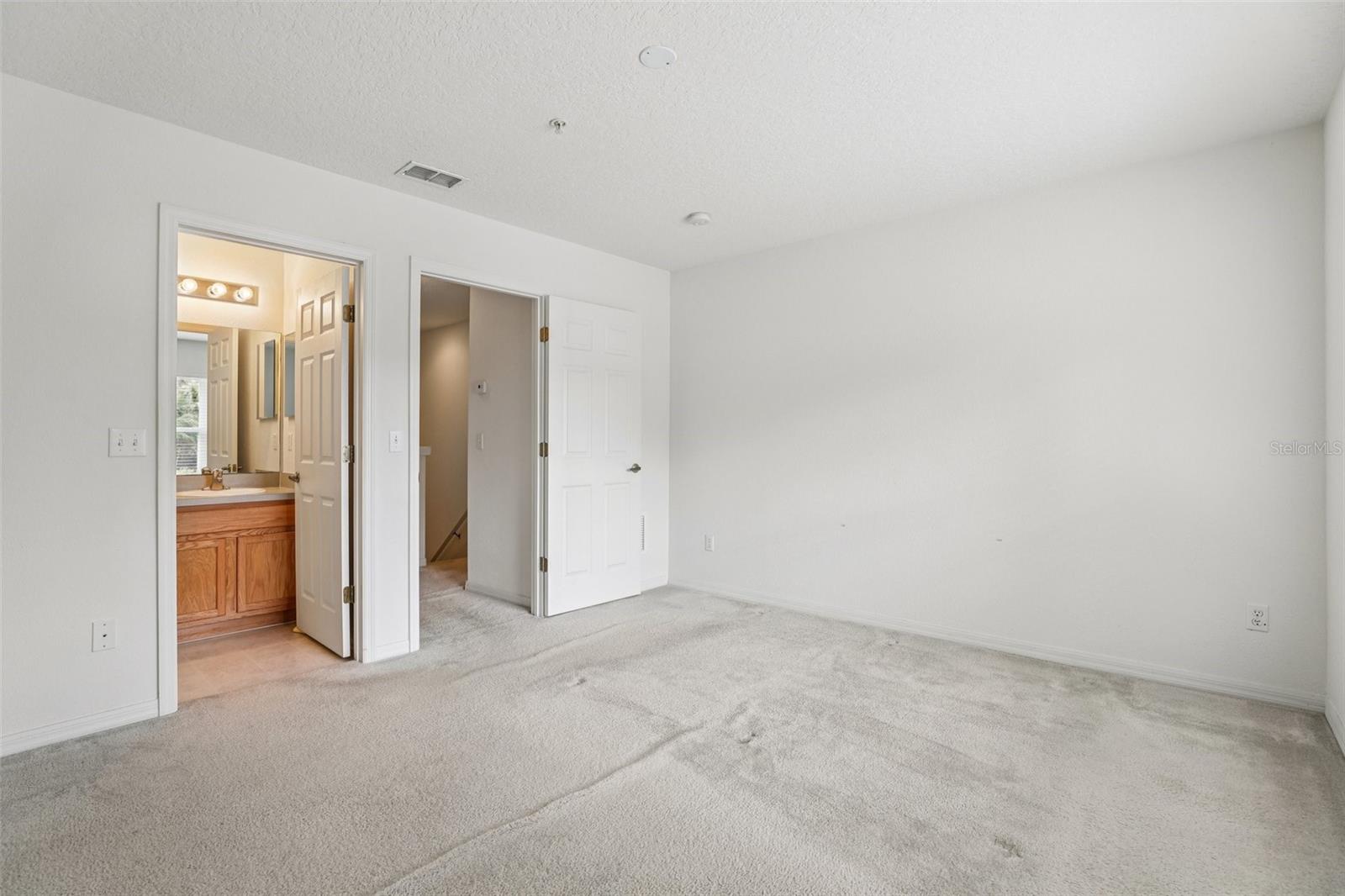 CORNICHE TWNHMS A REP - Residential