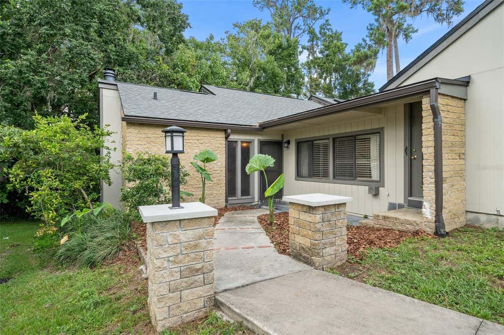 Photo of 1653 NW 19th Circle, Gainesville, FL 32605 (MLS # GC541981)