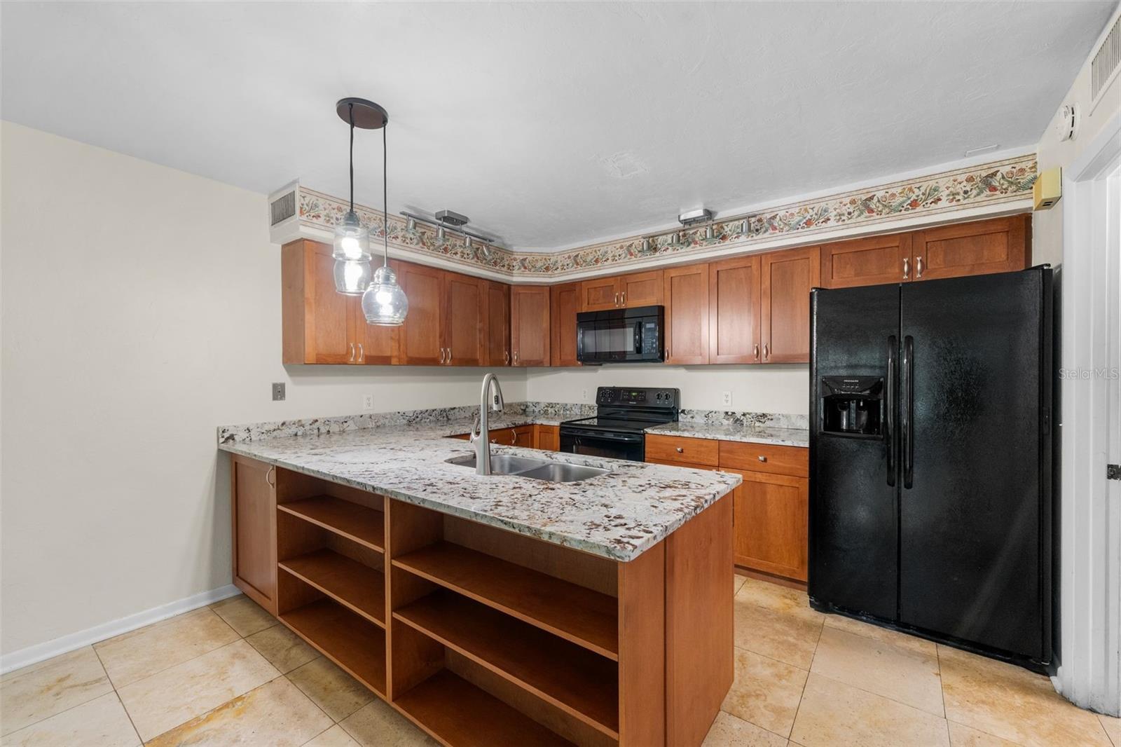 1653 NW 19TH CIRCLE