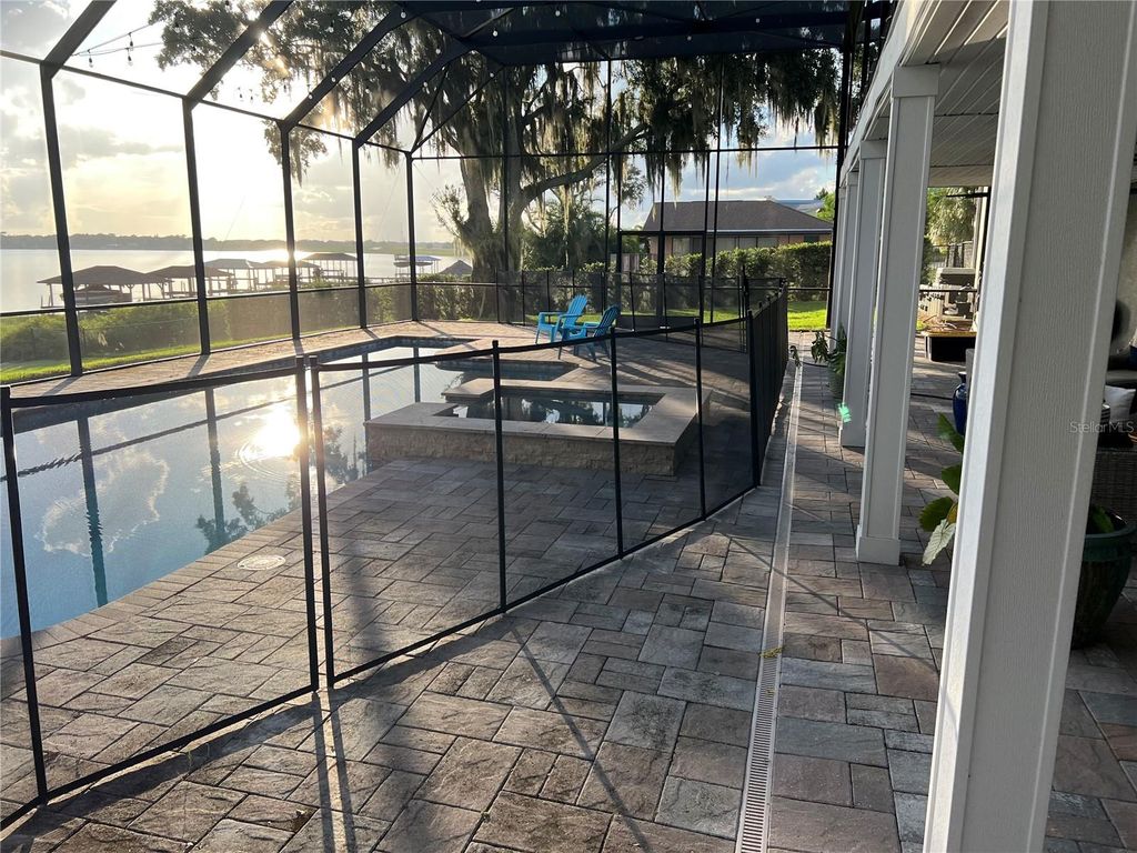 Photo of 514 Hillside Drive, Auburndale, FL 33823 (MLS # P4928744)