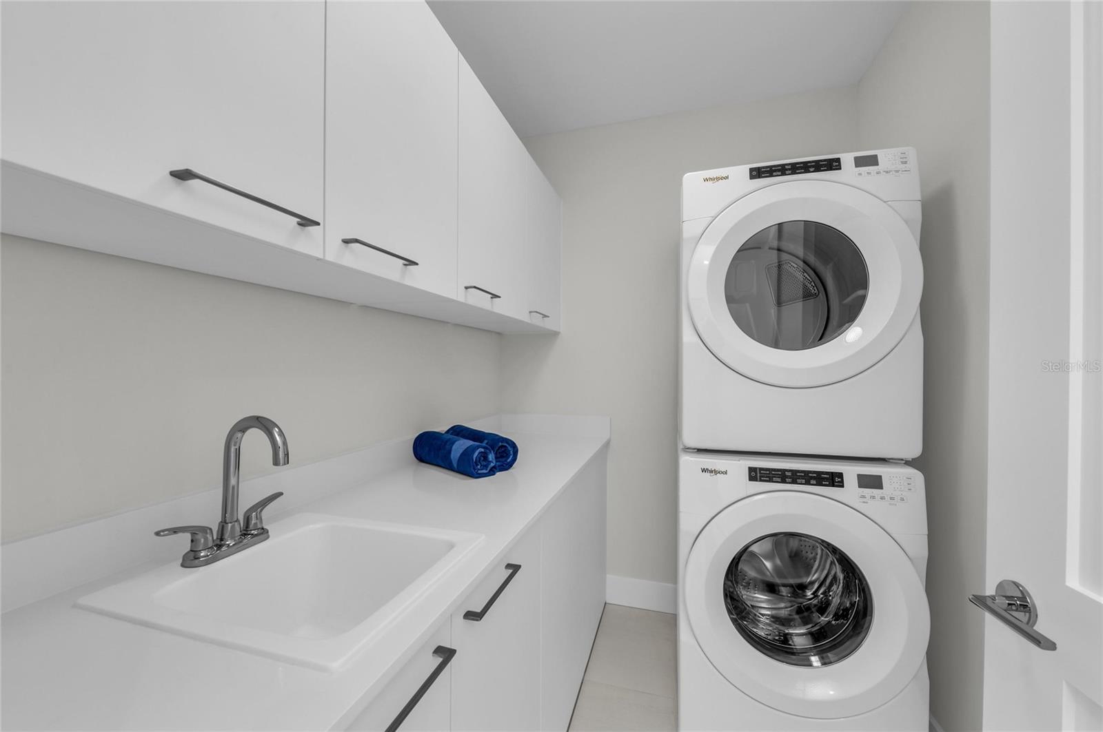 ART HOUSE CONDO - Residential Lease